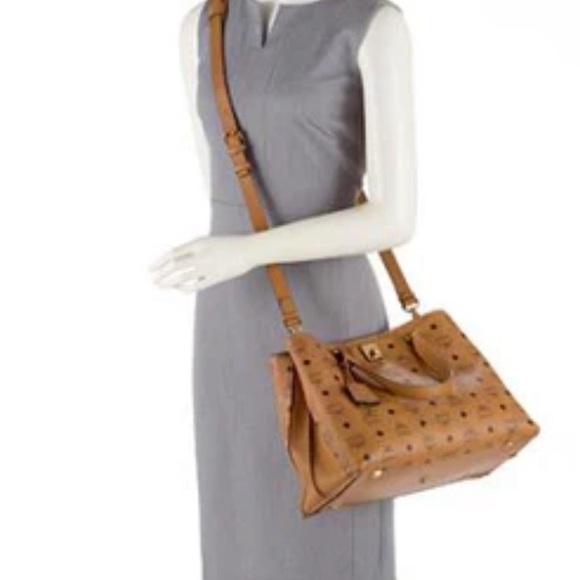 MCM Large Essential Visetos Monogram Print Tote Bag Cognac - Picture 3 of 7